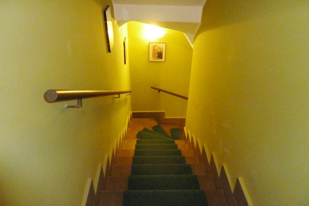 Hotel Sutrium Экстерьер фото