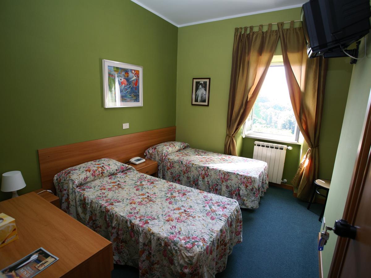 Hotel Sutrium Экстерьер фото